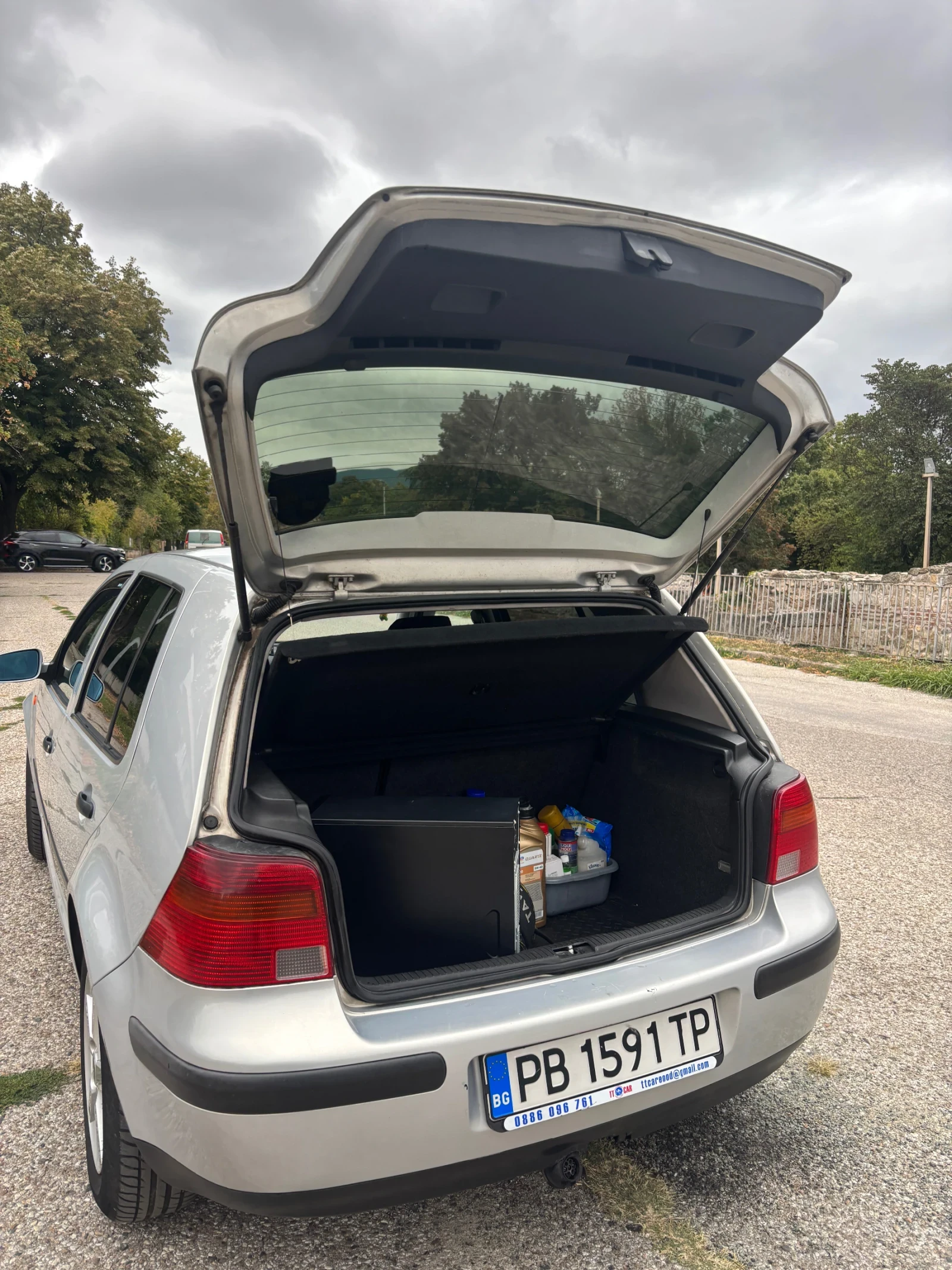 VW Golf, снимка 11 - Автомобили и джипове - 56255627