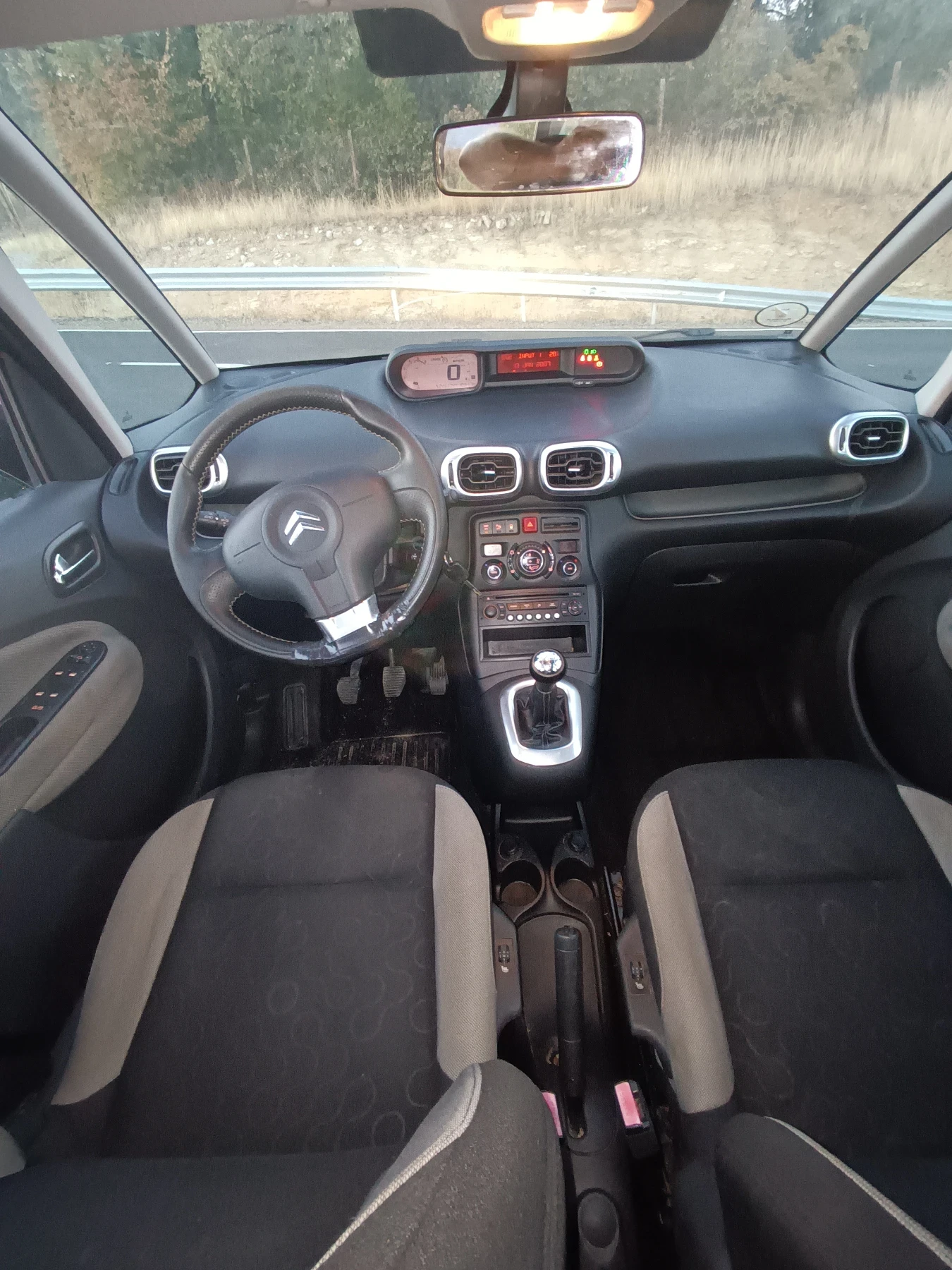 Citroen C3 Picasso 3, снимка 4 - Автомобили и джипове - 56570320