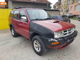 Nissan Terrano 2.4i-124.ks 3+БРОЯ, снимка 2
