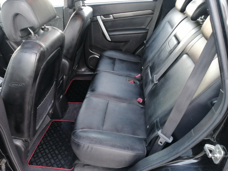 Chevrolet Captiva 2.0 CRDi, снимка 13 - Автомобили и джипове - 51762037