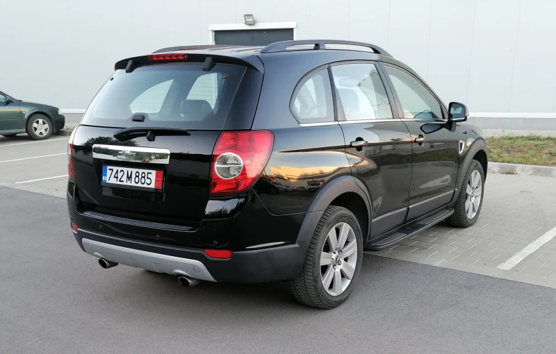 Chevrolet Captiva 2.0 CRDi, снимка 7 - Автомобили и джипове - 51762037