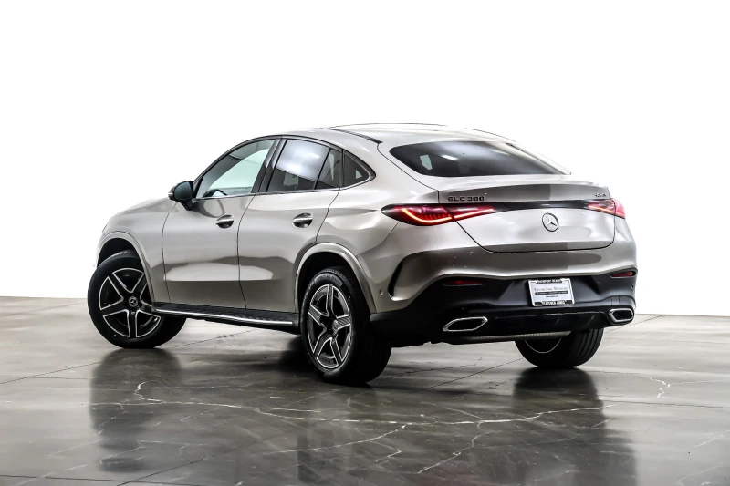 Mercedes-Benz GLC 300 2024| AMG PK| DISTRONIK| PANO| LANE ASSIST| AMBIEN, снимка 5 - Автомобили и джипове - 53189342