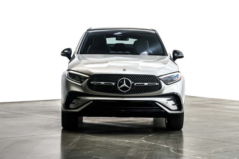 Mercedes-Benz GLC 300 2024| AMG PK| DISTRONIK| PANO| LANE ASSIST| AMBIEN, снимка 3 - Автомобили и джипове - 53189342