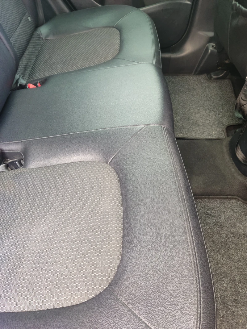 Hyundai IX35, снимка 7 - Автомобили и джипове - 53247159