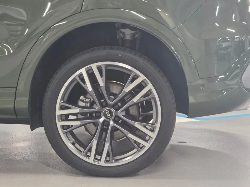 Audi Q5 2.0 Automatic, снимка 5 - Автомобили и джипове - 55802034