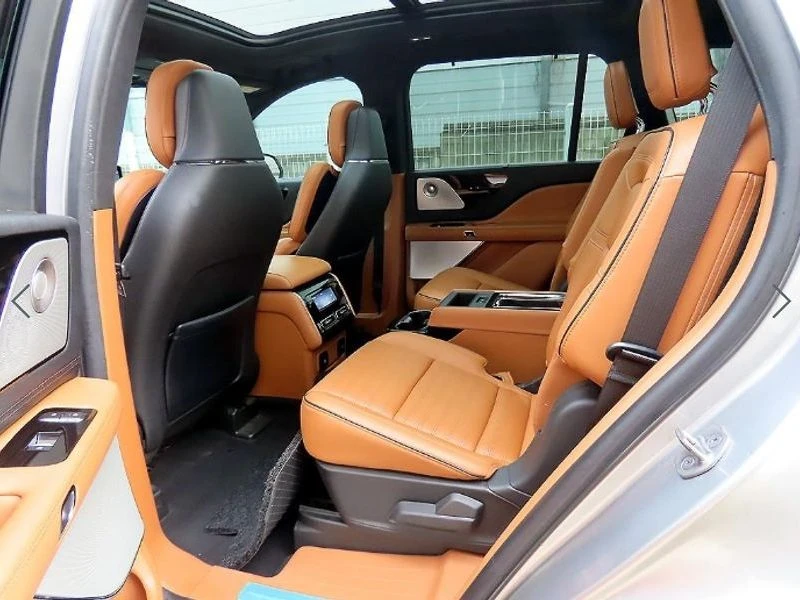 Lincoln Aviator 3.0 Automatic КРАЙНА ЦЕНА: 25389 EUR !!!РЕАЛНА КРА, снимка 6 - Автомобили и джипове - 55968521