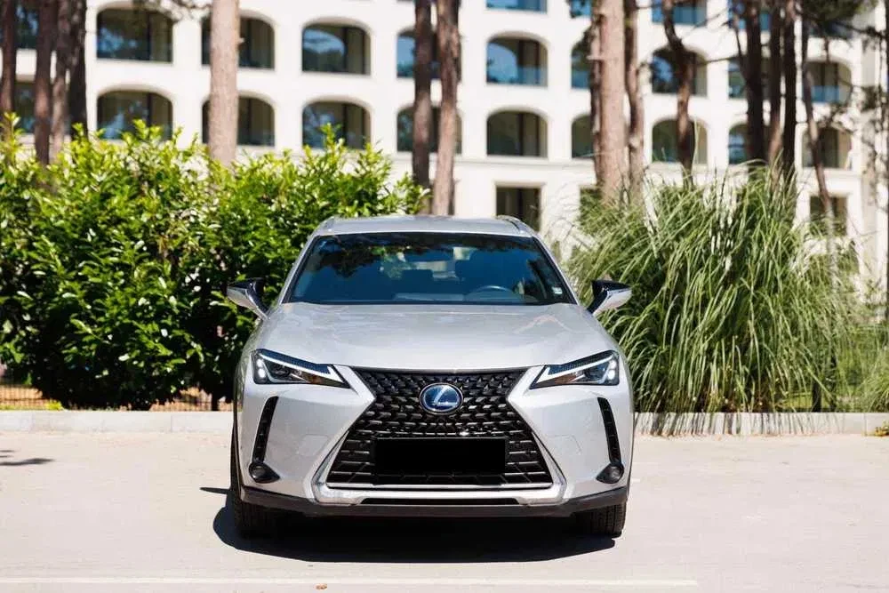 Lexus UX UX 250 H, снимка 2 - Автомобили и джипове - 55557058