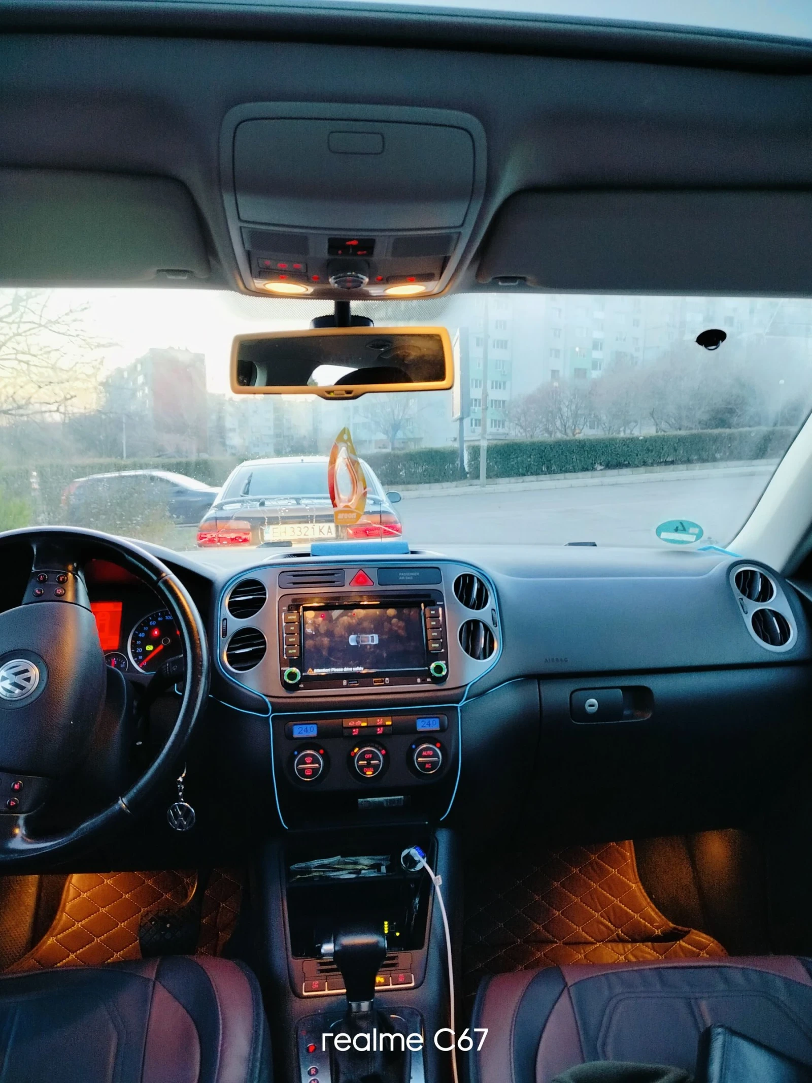 VW Tiguan 2.0 tsi | Mobile.bg — изображение 11