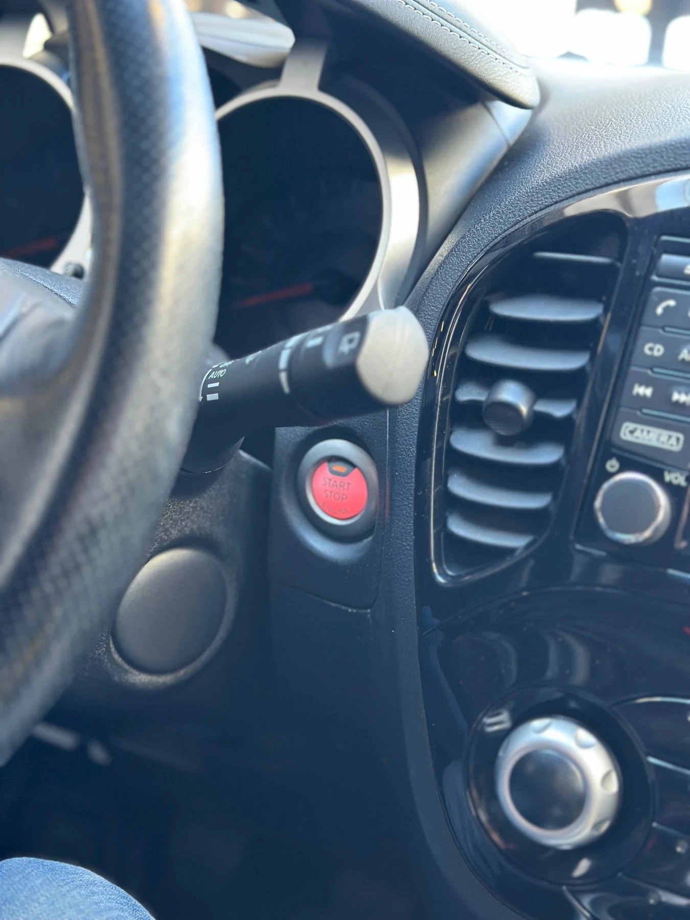 Nissan Juke 1.5 DCI / 360 градуса / TEKNA изпълнение / KEYLESS, снимка 15 - Автомобили и джипове - 53829229