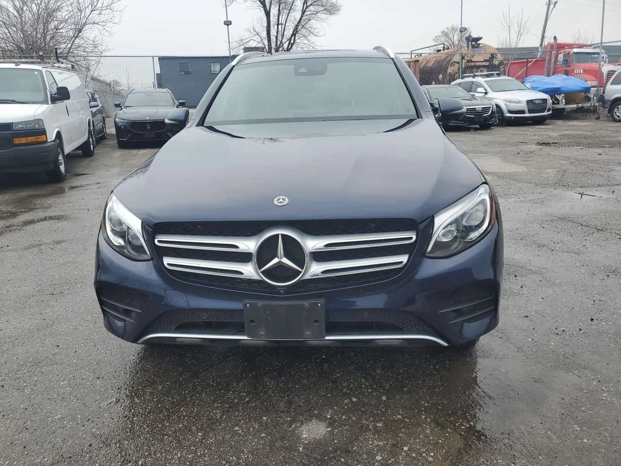 Mercedes-Benz GLC * 300 4MATIC SUV * CARFAX * ЦЕНА ДО БГ, снимка 2 - Автомобили и джипове - 54239848