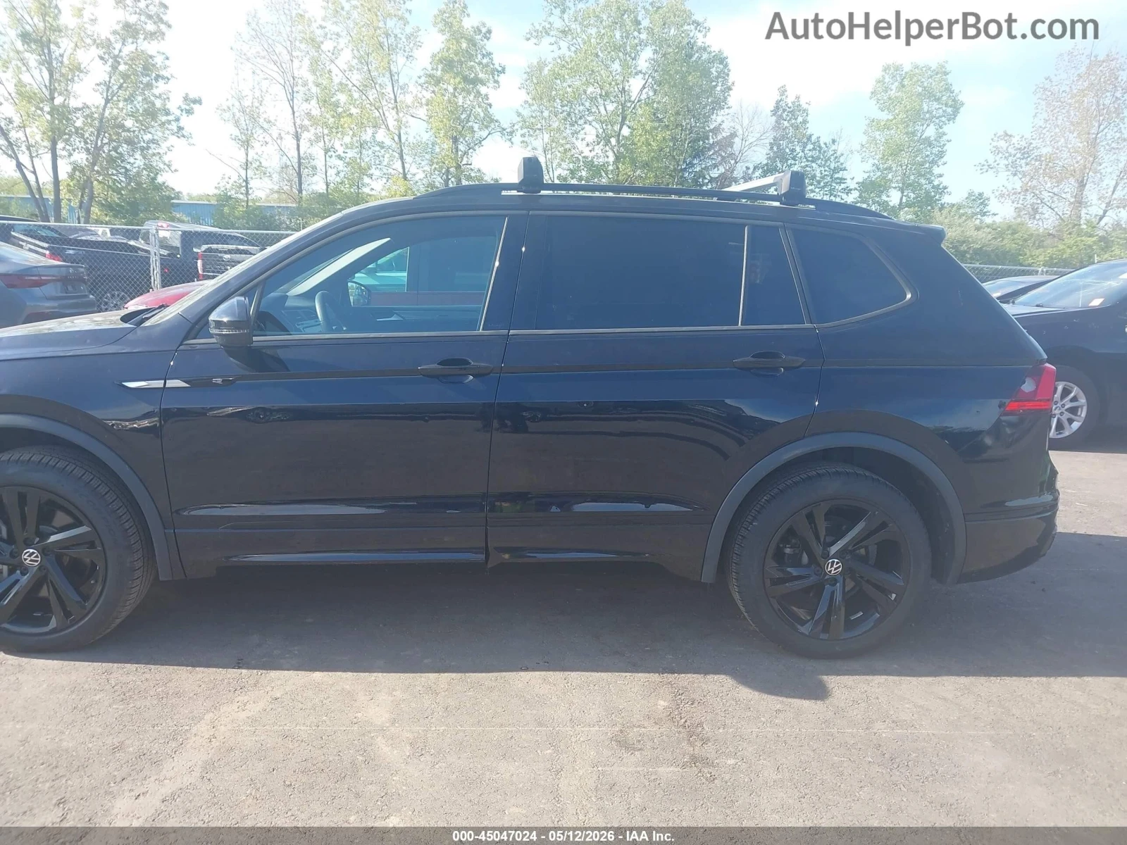 VW Tiguan R-LINE* 4MOTION* Black Edition* Цена до БГ, снимка 7 - Автомобили и джипове - 54857992