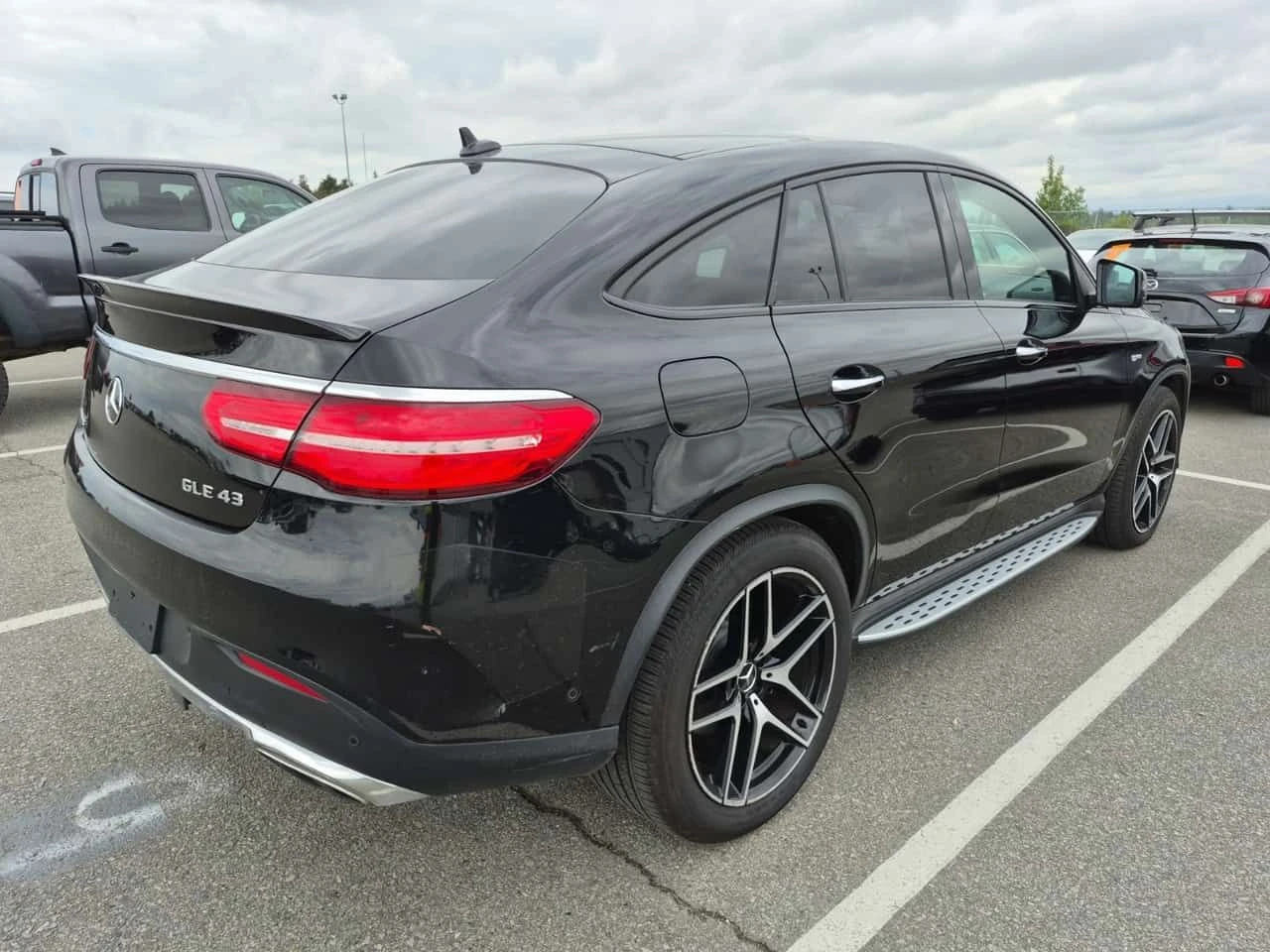Mercedes-Benz GLE 43 AMG | COUPE| 360| 2 КЛЮЧА| ПОДГРЕВ| CARFAX| АВТОКРЕДИТ, снимка 3 - Автомобили и джипове - 54874303