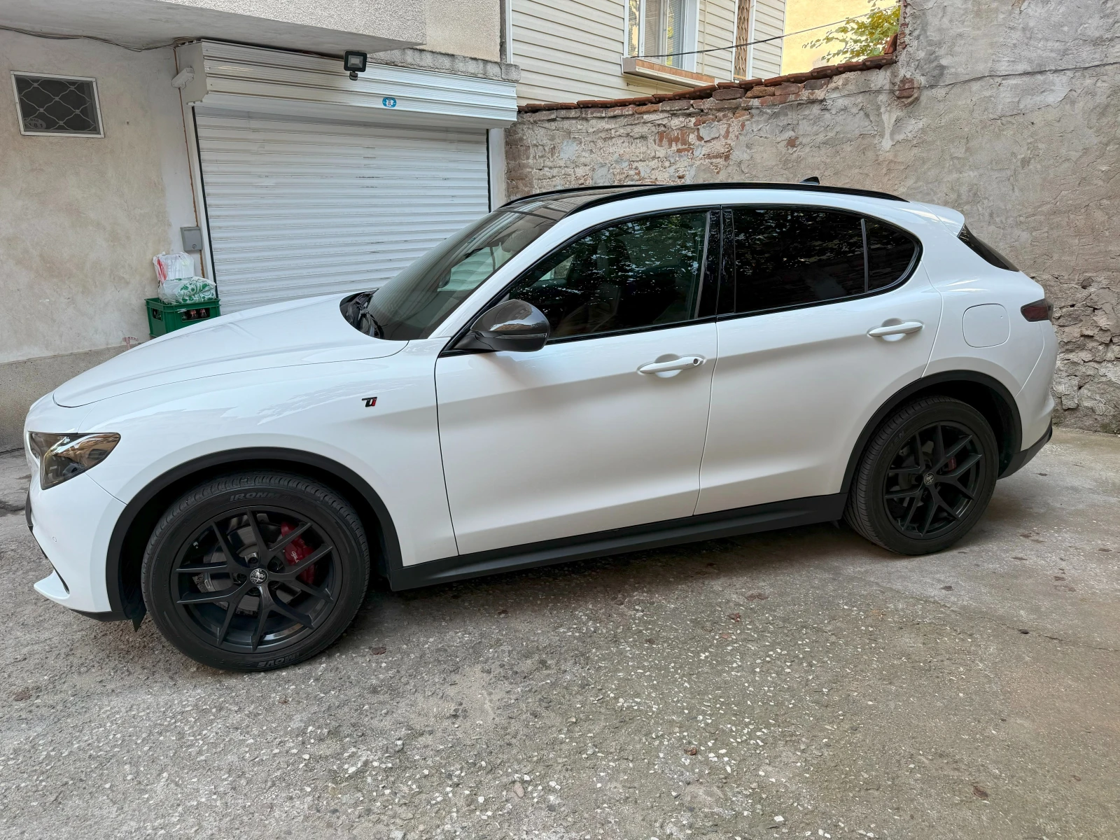 Alfa Romeo Stelvio 2.0T, снимка 5 - Автомобили и джипове - 55959959