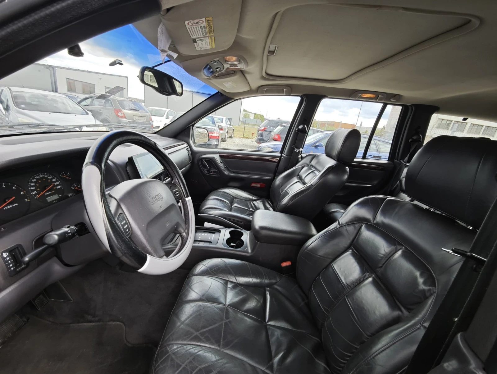 Jeep Grand cherokee 4.7 V8 LIMITED , снимка 9 - Автомобили и джипове - 56104508
