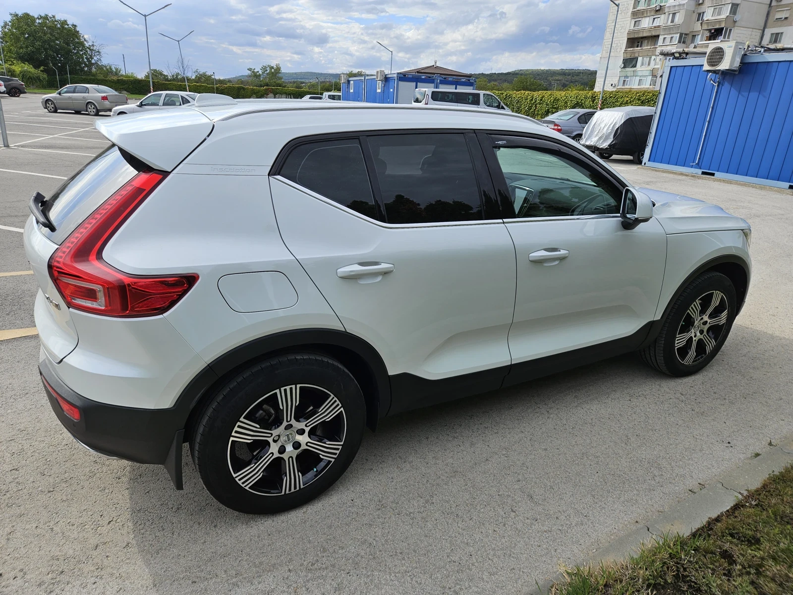 Volvo XC40 INSCRIPTION D4, снимка 3 - Автомобили и джипове - 56182359