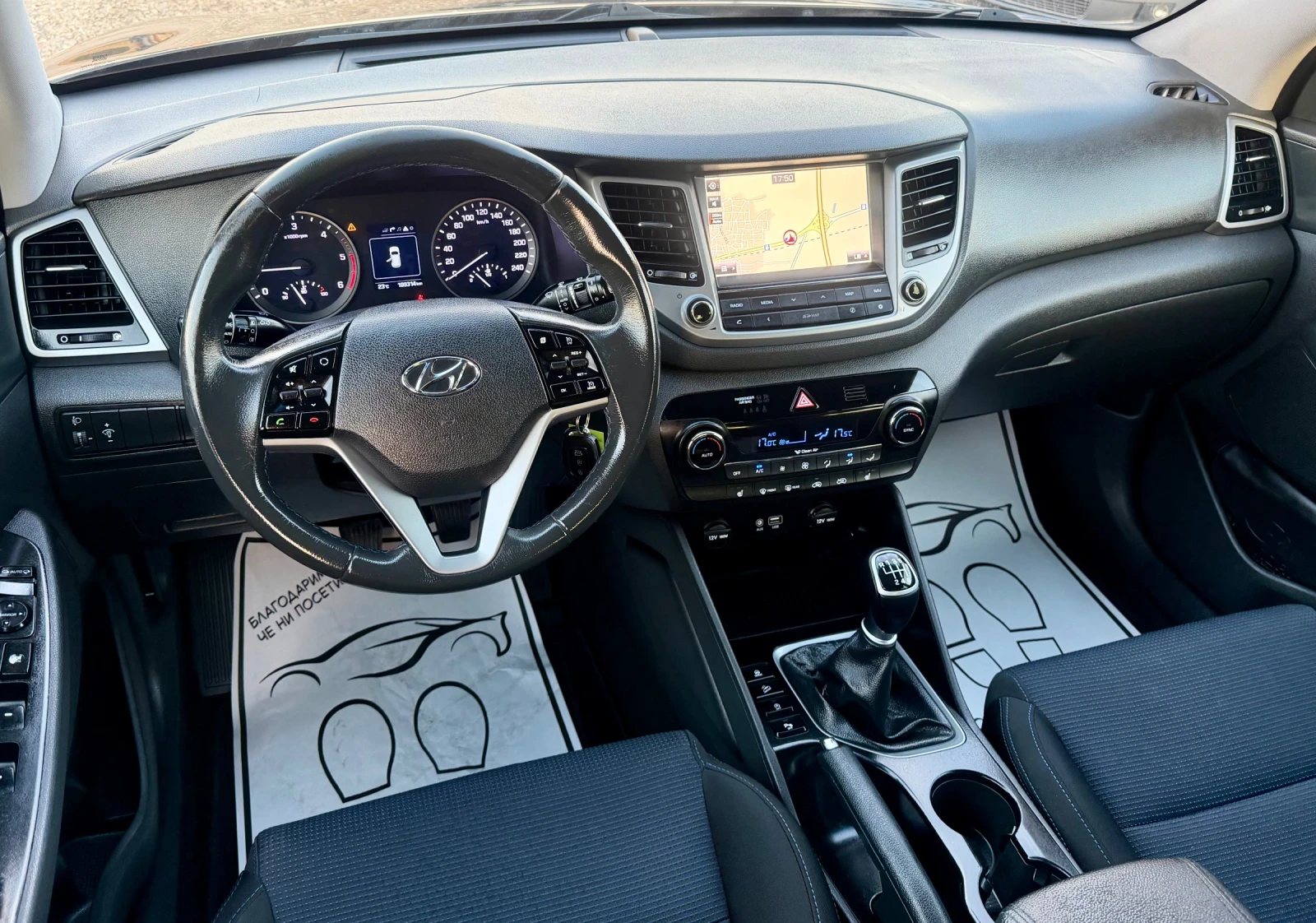 Hyundai Tucson 1.7CRDI* НАВИГАЦИЯ* КАМЕРА* ЛИЗИНГ * , снимка 9 - Автомобили и джипове - 56262332