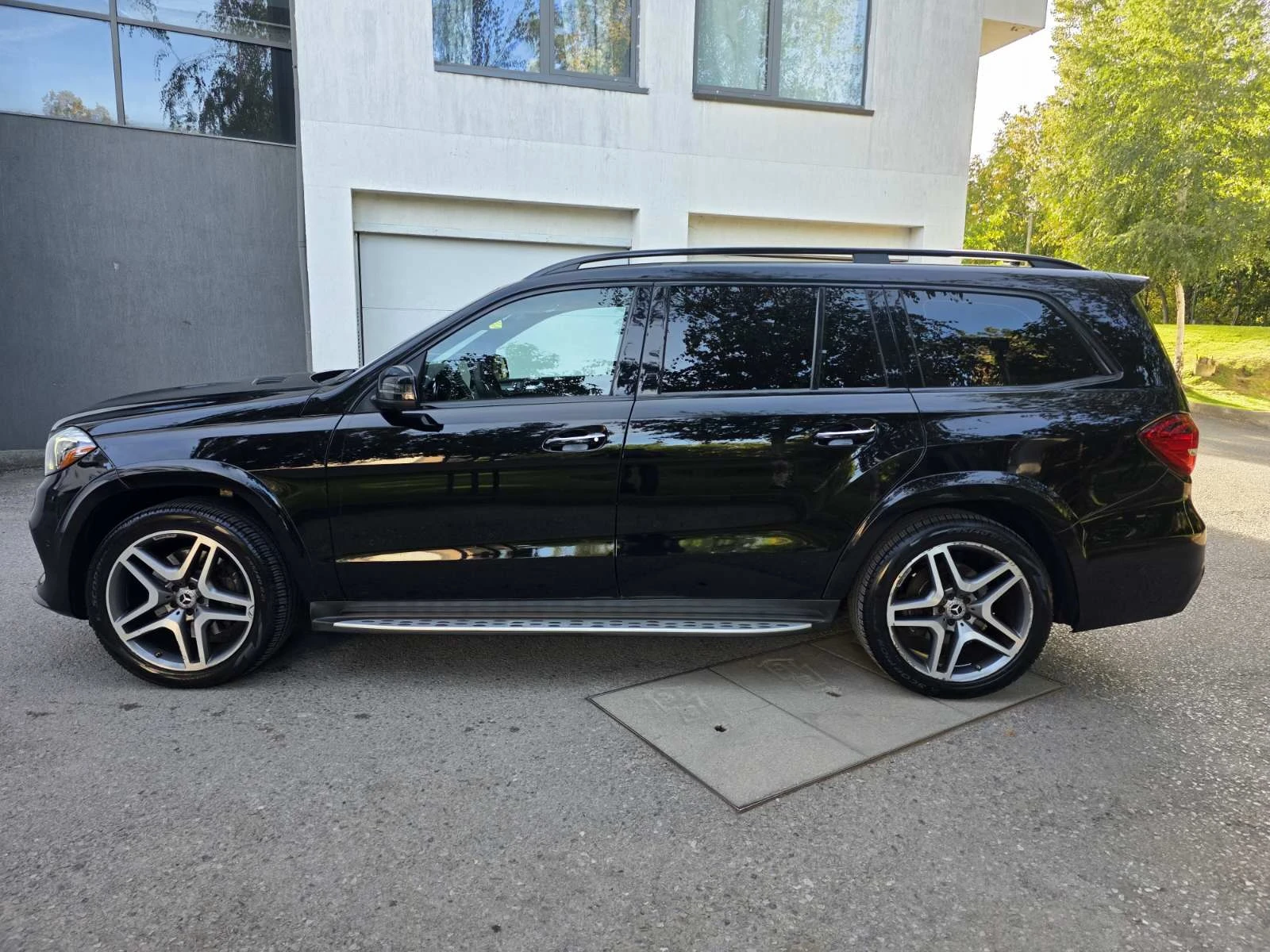 Mercedes-Benz GLS 350 d / AMG OPTIC, снимка 4 - Автомобили и джипове - 56348382