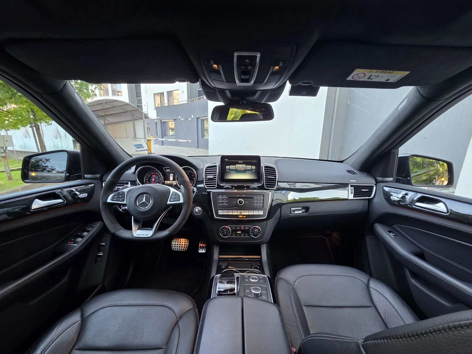 Mercedes-Benz GLS 350 d / AMG OPTIC, снимка 11 - Автомобили и джипове - 56348382