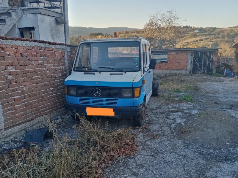 Mercedes-Benz 407, снимка 1 - Бусове и автобуси - 47765378