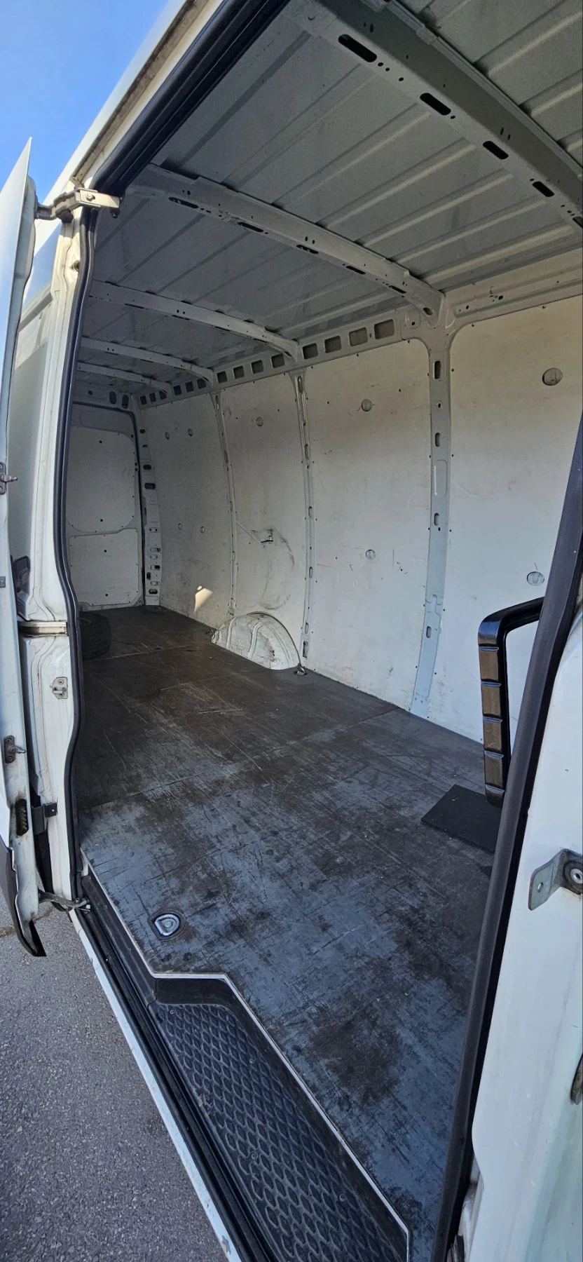 Iveco Daily 35S16 HI* MATIC MAXI, снимка 9 - Бусове и автобуси - 54461979
