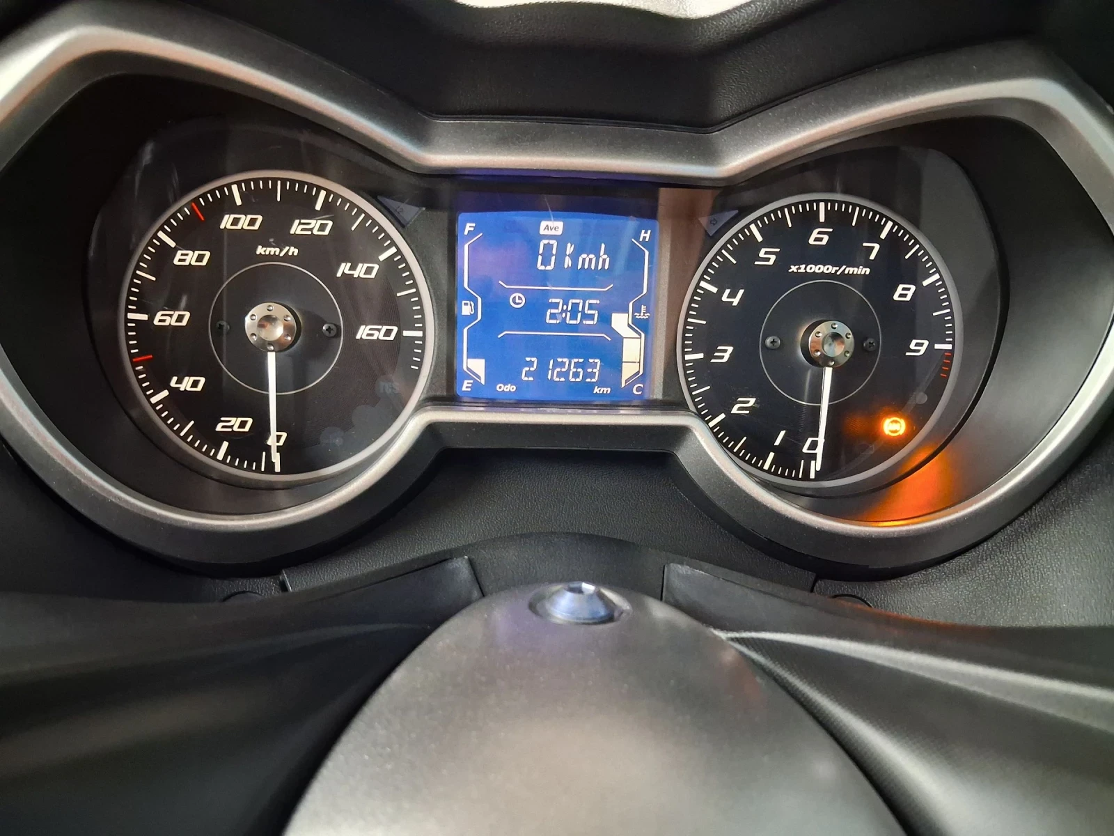 Yamaha X-max 300i TCS ABS FULL LED Keyless | Mobile.bg � ����������� 16