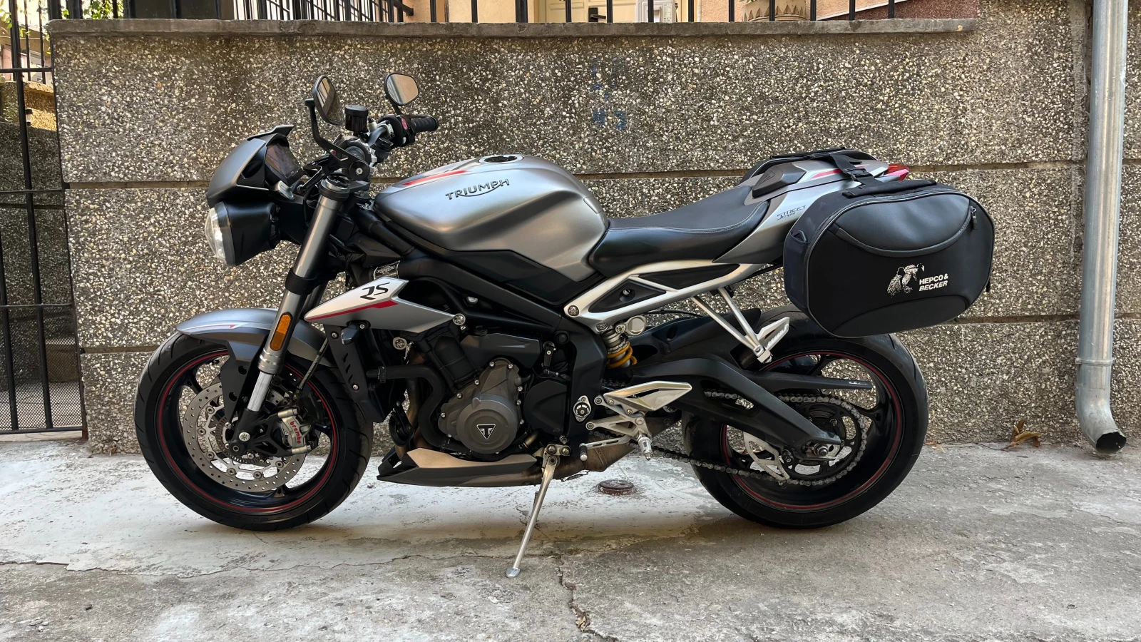 Triumph Street Triple 765 RS, снимка 4 - Мотоциклети и мототехника - 55709097