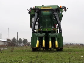      John Deere 9900