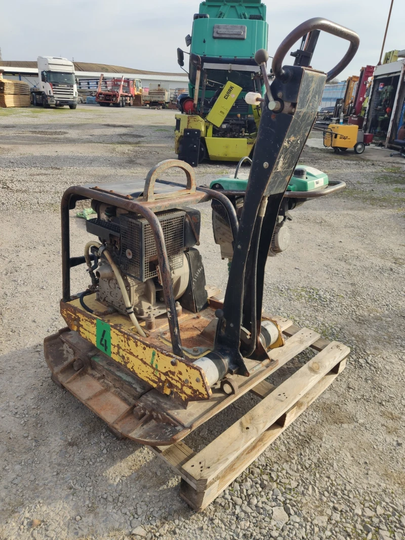 Трамбовки BOMAG нов внос Германия, снимка 3 - Индустриална техника - 49615132