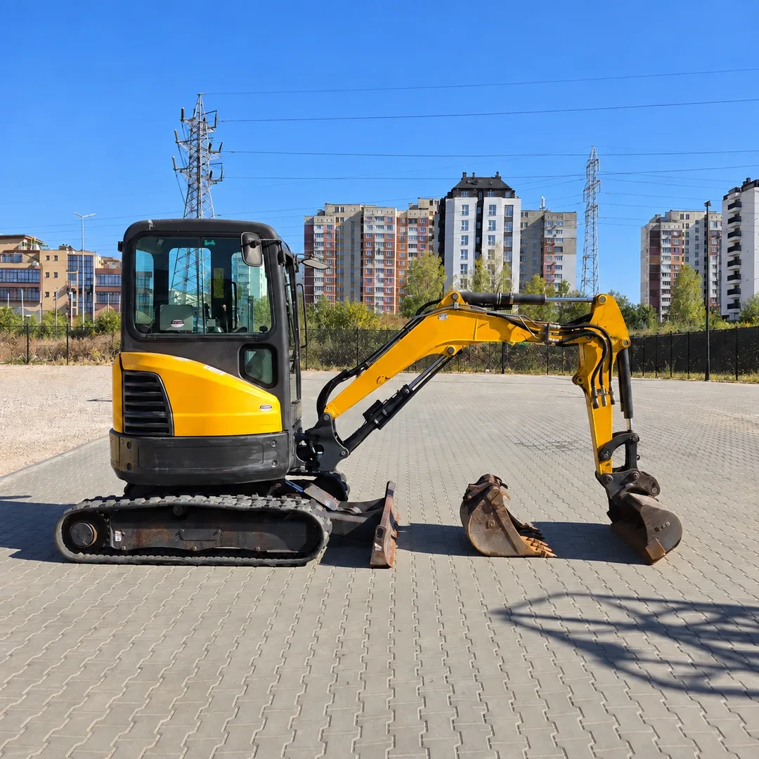 ����� Bobcat E26 | Mobile.bg � ����������� 4
