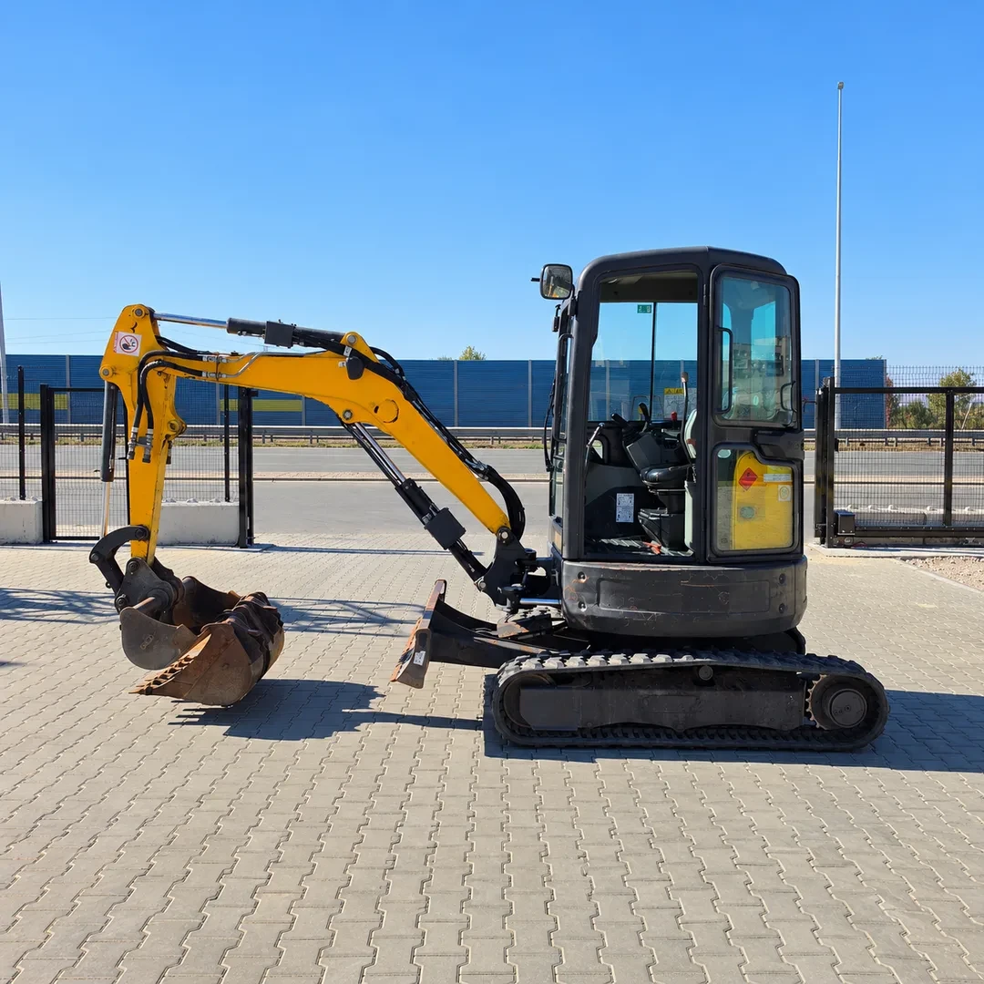 ����� Bobcat E26 | Mobile.bg � ����������� 5