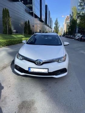 Toyota Auris, снимка 2