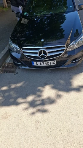 Mercedes-Benz E 220, снимка 1