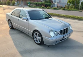  Mercedes-Benz E 320