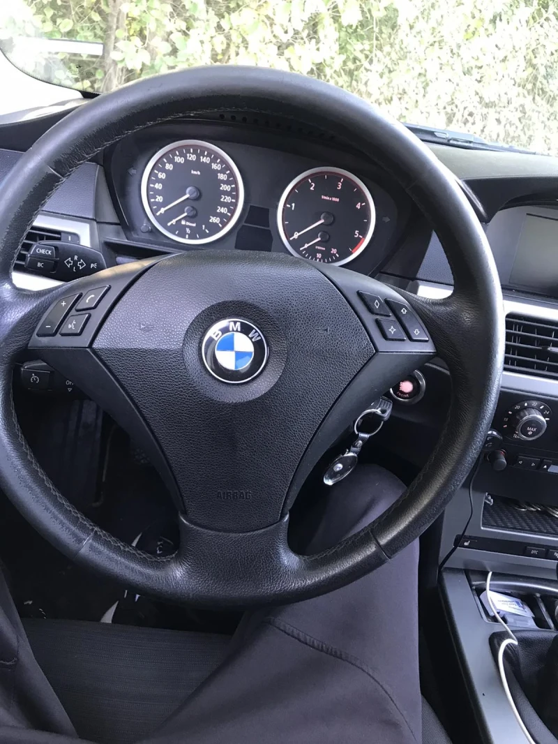 BMW 520, снимка 7 - Автомобили и джипове - 47332965