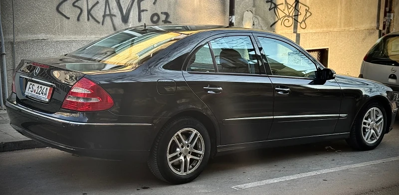 Mercedes-Benz E 280 EVO Avantgarde, снимка 7 - Автомобили и джипове - 49032241