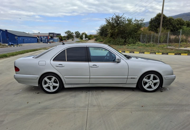 Mercedes-Benz E 320 3.2 CDI, снимка 6 - Автомобили и джипове - 50507772
