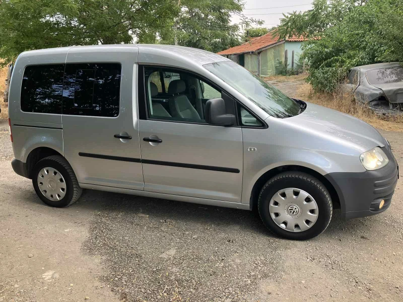 VW Caddy 1.9 TDI, снимка 2 - Автомобили и джипове - 52369313