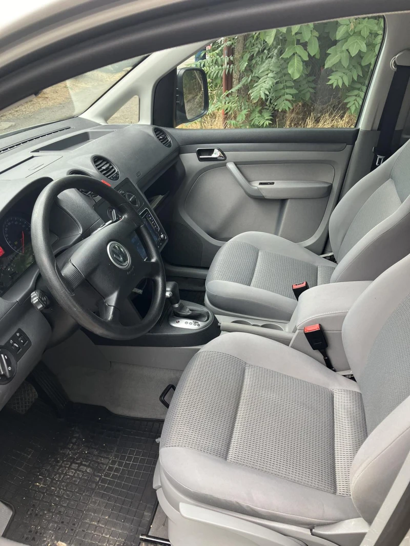 VW Caddy 1.9 TDI, снимка 8 - Автомобили и джипове - 52369313