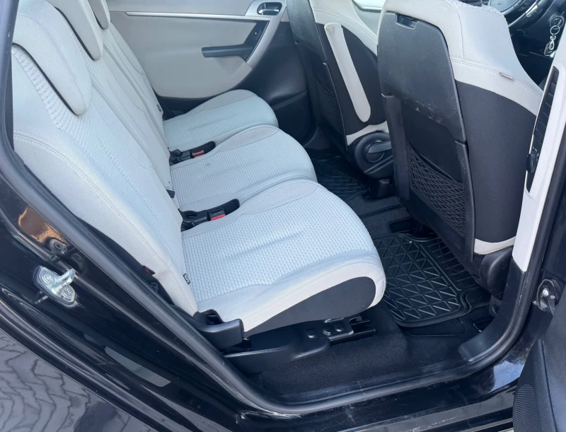 Citroen C4 Picasso 1, 6i GPL, борд, мулти, евро 4, 2 х климатрон., те, снимка 12 - Автомобили и джипове - 52430879