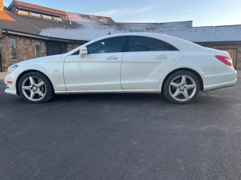 Mercedes-Benz CLS 550  * CARFAX * ФИНАНСИРАНЕ , снимка 5 - Автомобили и джипове - 53062910