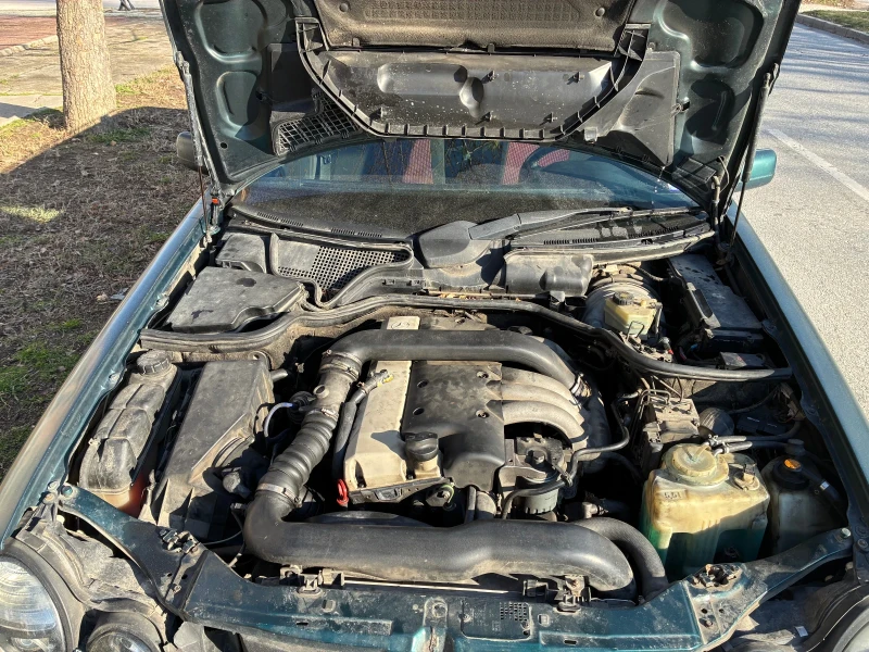 Mercedes-Benz E 290 Мерцедес Е290 Дизел 131-коня, снимка 4 - Автомобили и джипове - 53505166