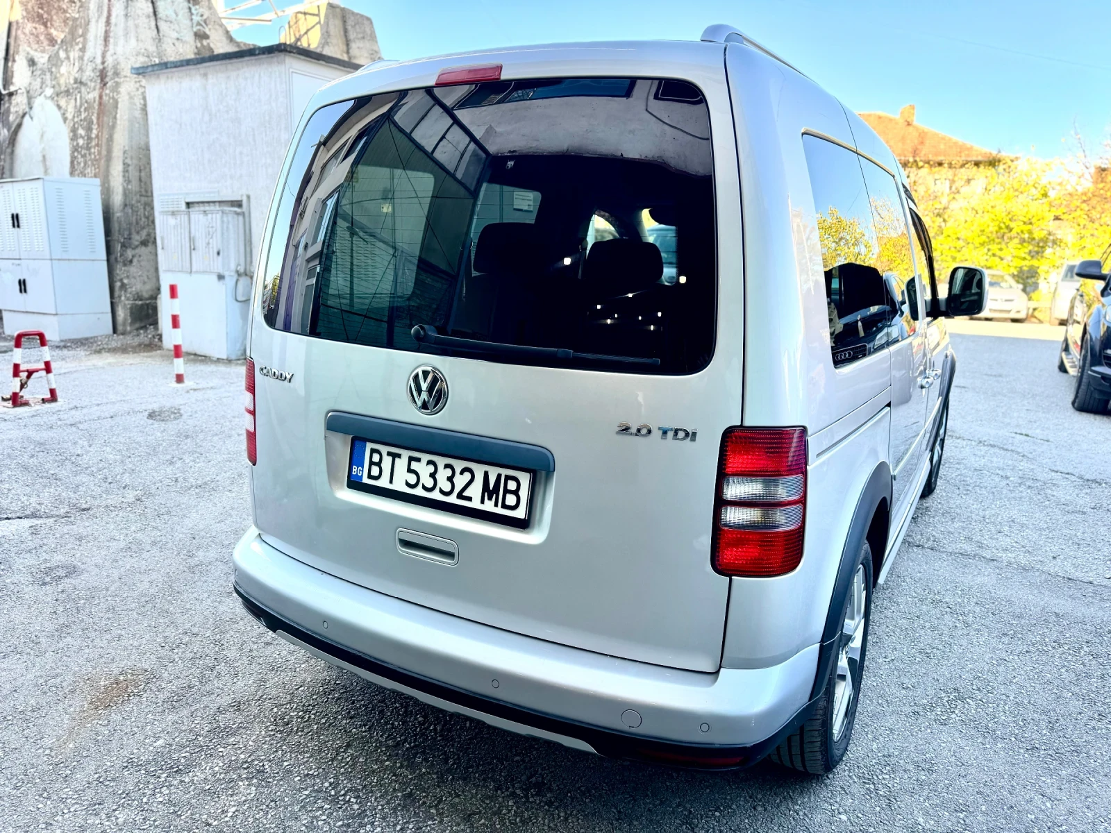 VW Caddy CROSS 2.0 tdi 140 kc. 6+ 1 - изображение 4