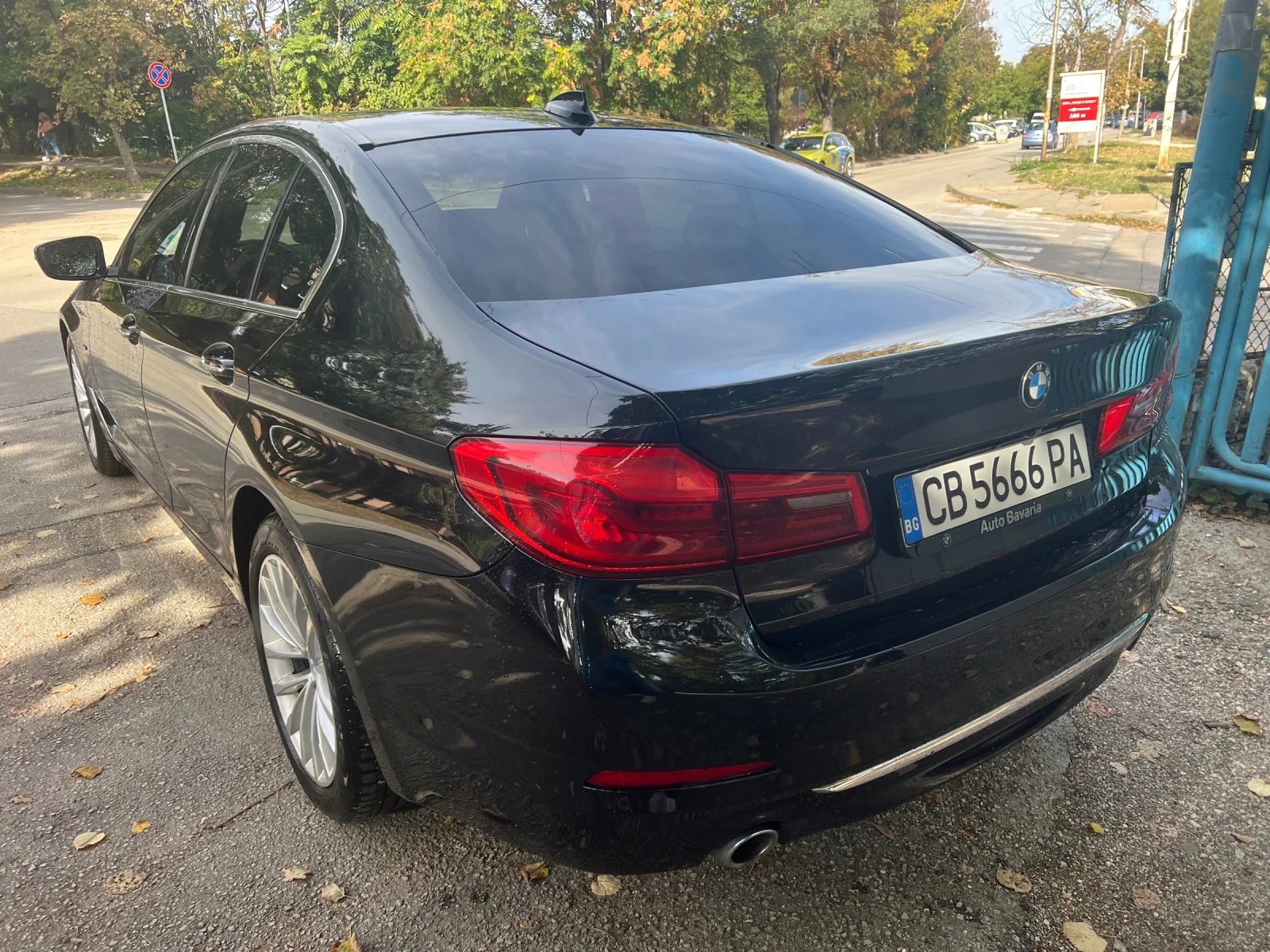 BMW 520 XD, LUXURY - изображение 9