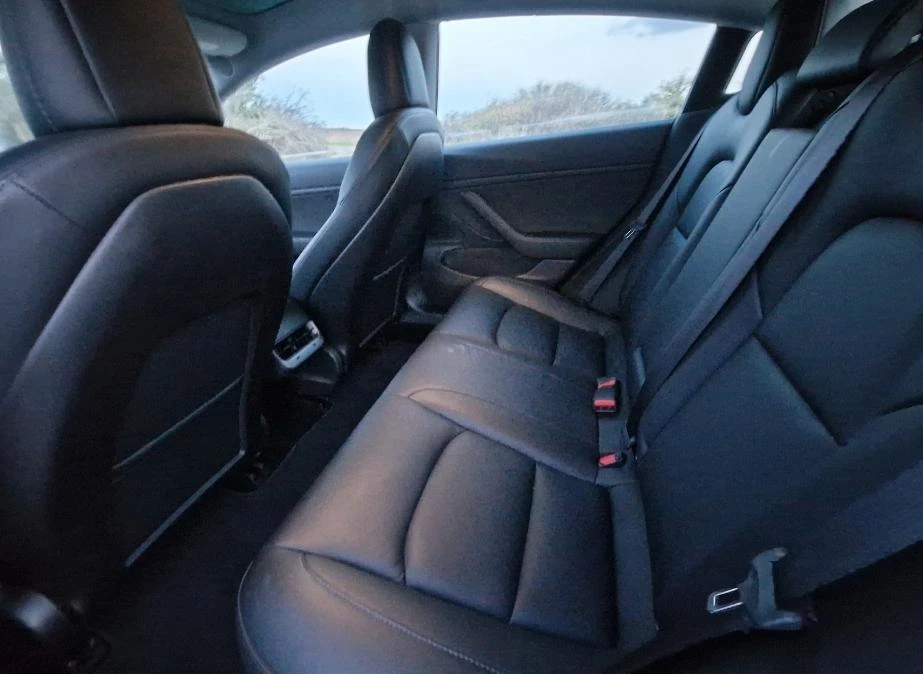 Tesla Model 3  44   | Mobile.bg   14