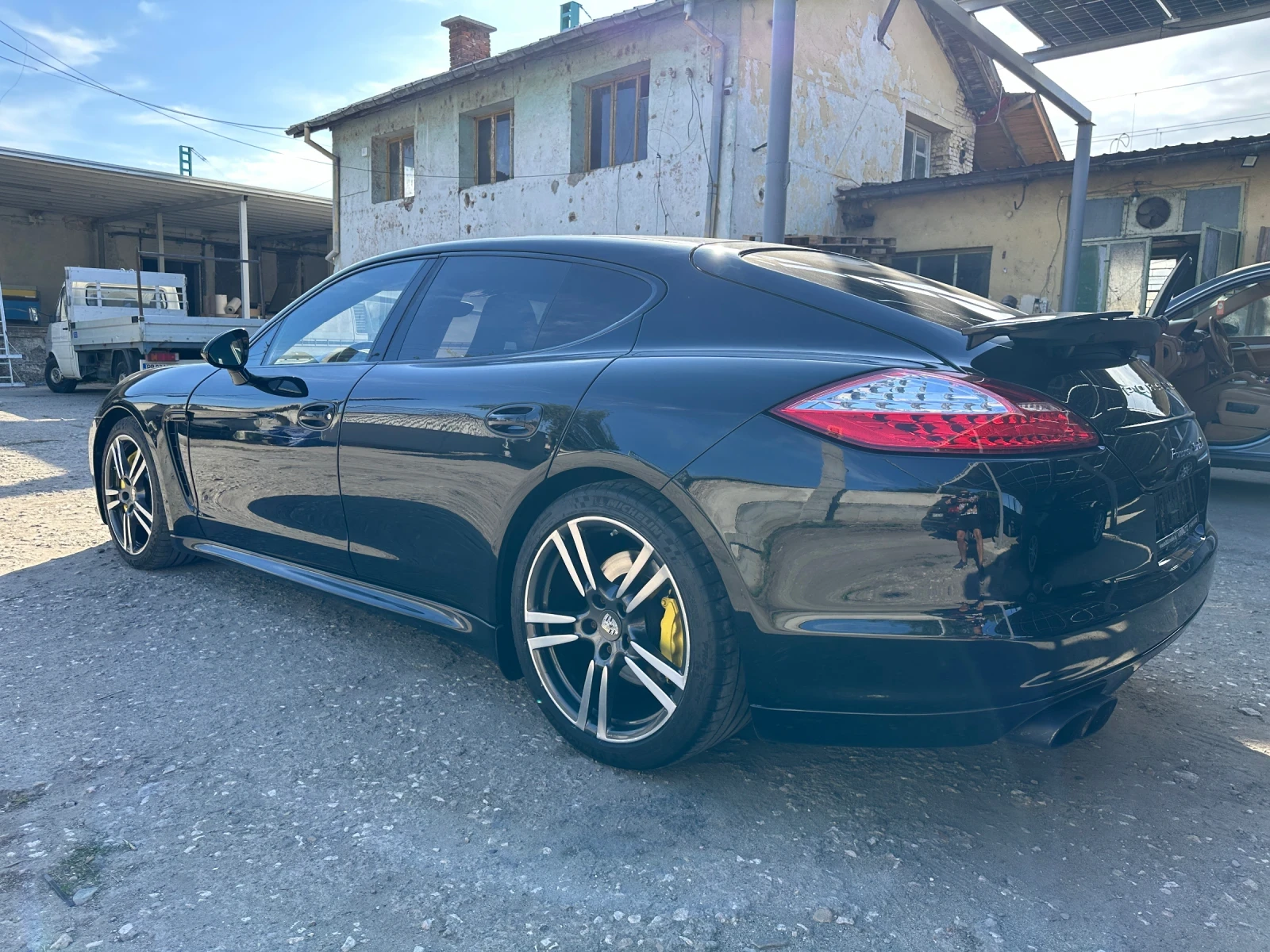 Porsche Panamera TURBO S - изображение 6