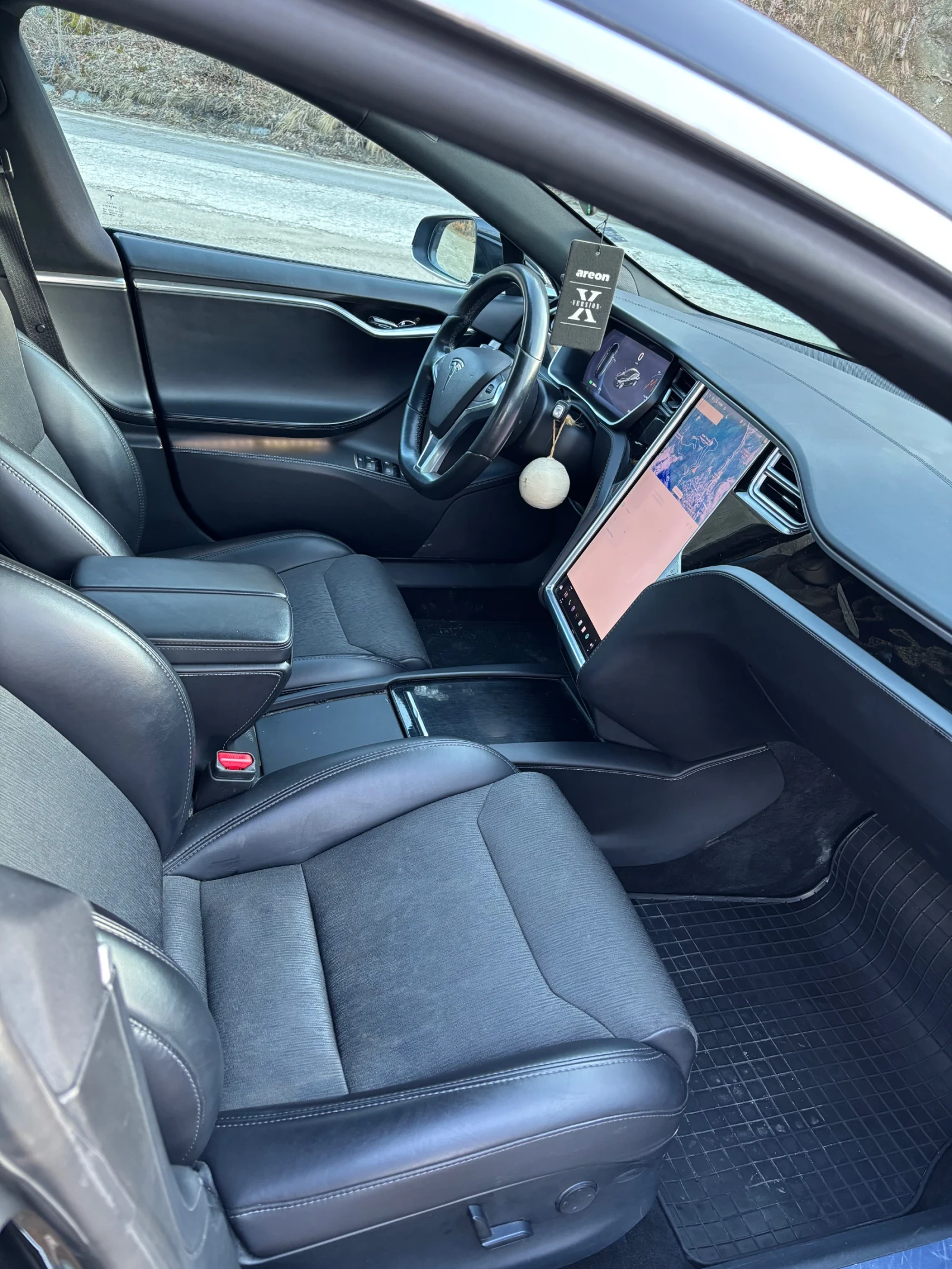 Tesla Model S  - изображение 10