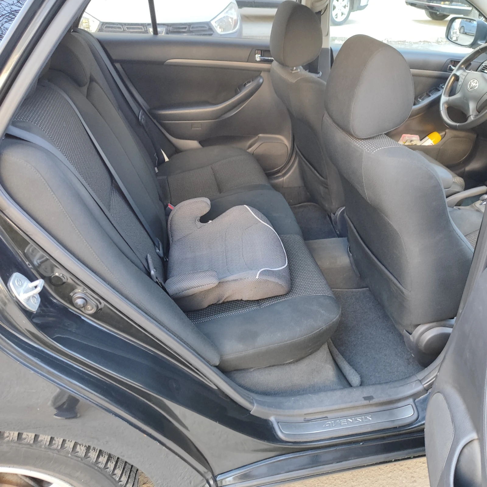 Toyota Avensis 2.2 D-4D - изображение 9
