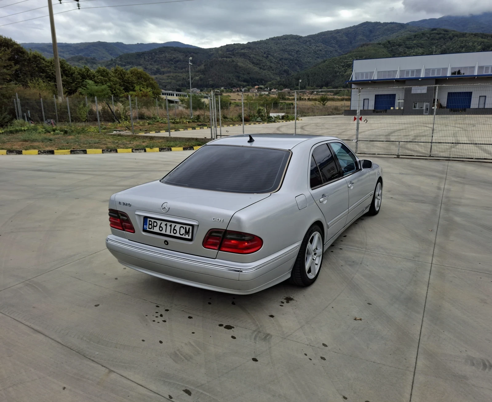 Mercedes-Benz E 320 3.2 CDI - изображение 5