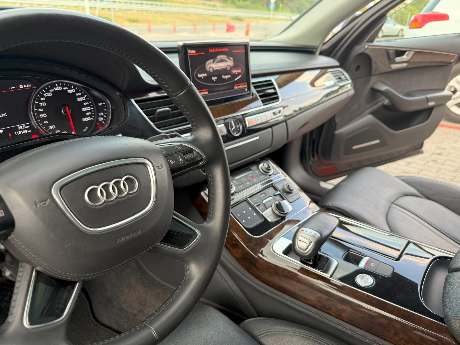 Audi A8 TFSI FULL - изображение 9