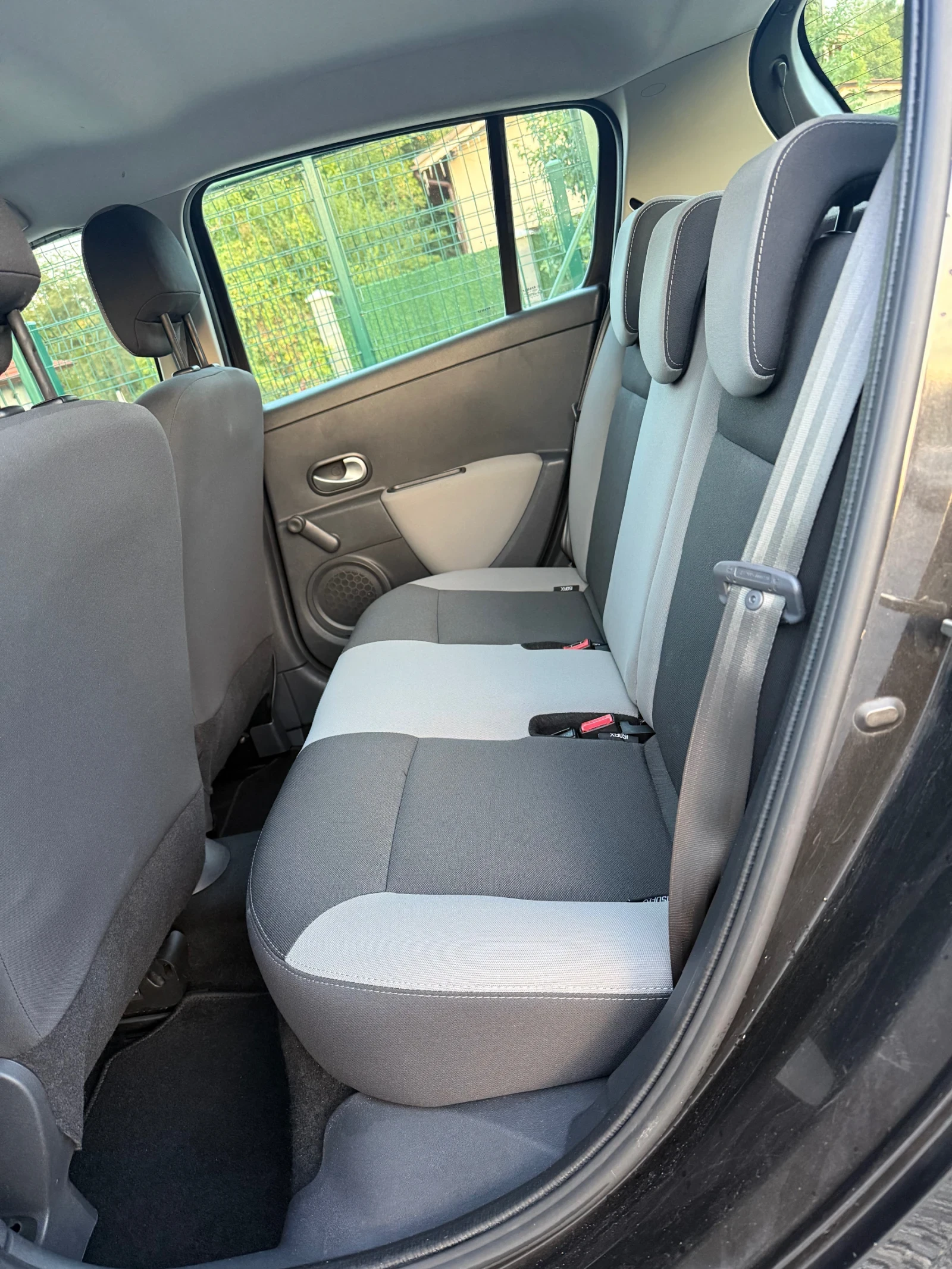Renault Clio 1.2i 75кс Климатик ЕВРО 5 - изображение 10